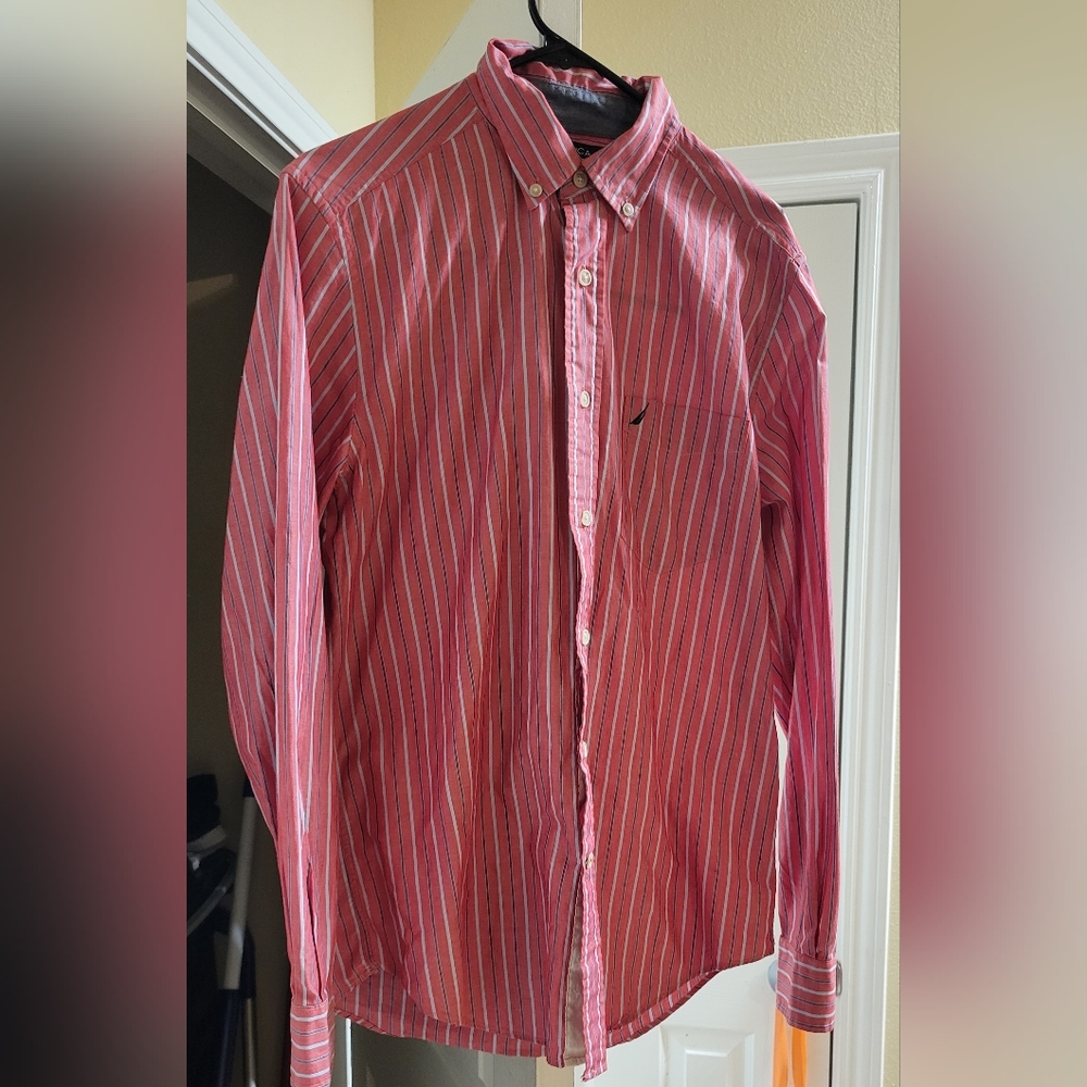 Men's Size S "Nautica" Long Sleeve Button-down Dress Shirt in Red/White